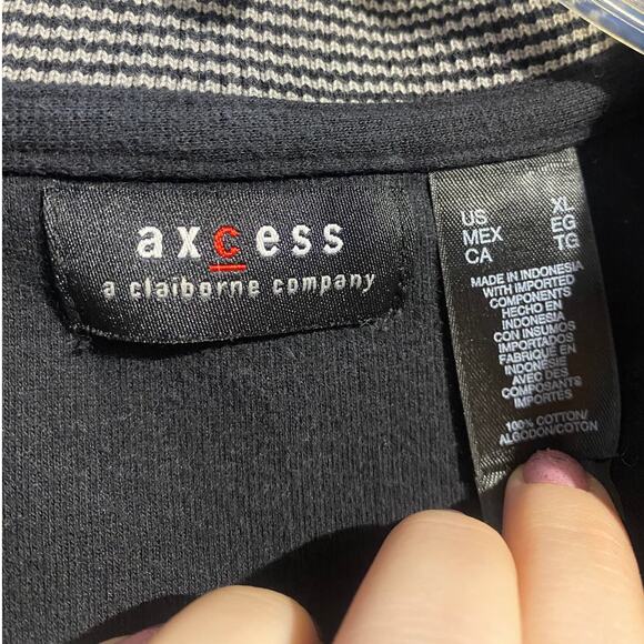 Axcess black quater zip sweater with gray collar - men's XL - Picture 3 of 3